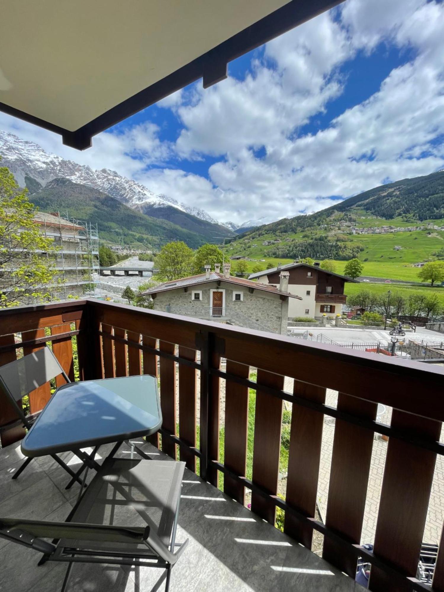 Residence S Lucia - Appartamenti Alle Porte Di Bormio Valdisotto Exterior photo